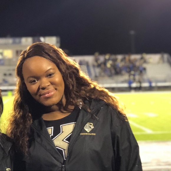 Meet your Posher, Deborah - Picture 1 of 1